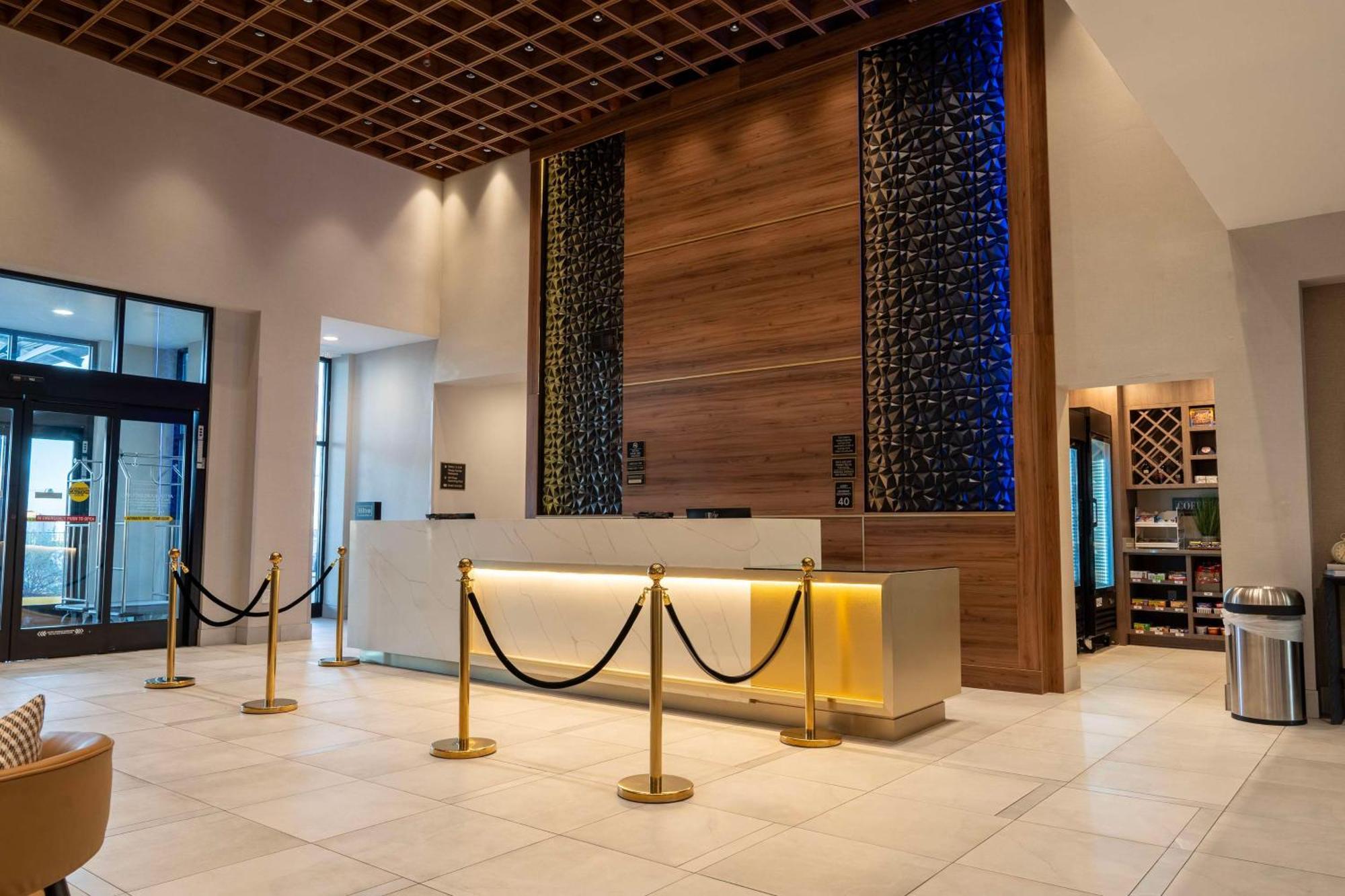 Doubletree By Hilton Fort Worth Fossil Creek Exterior photo